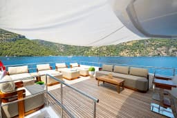 Motoryacht in Göcek Mucev Marina thumbnail 13
