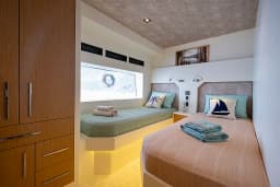Motoryacht in Göcek Mucev Marina thumbnail 3