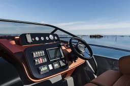 Cranchi E30 Endurance in Sardinia / Portisco / Marina di Portisco thumbnail 10