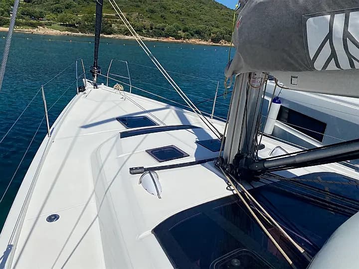 Dufour 430 in Sardinia / Portisco / Cala dei Sardi - Photo 2