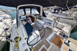 Oceanis 41.1 in Sukošan / D-Marin Dalmacija Marina thumbnail 10