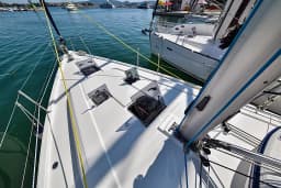 Oceanis 41.1 in Sukošan / D-Marin Dalmacija Marina thumbnail 14