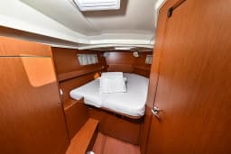Oceanis 41.1 in Sukošan / D-Marin Dalmacija Marina thumbnail 24
