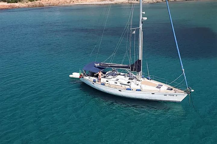 Sun Odyssey 52.2 in Lipari - Photo 5