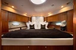 Sunseeker Predator 72 in Podstrana / Marina Lav thumbnail 23