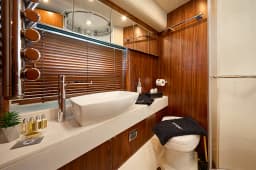 Sunseeker Predator 72 in Podstrana / Marina Lav thumbnail 25