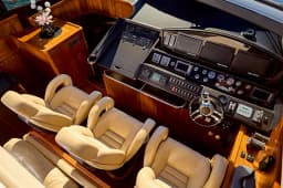 Sunseeker Predator 72 in Podstrana / Marina Lav thumbnail 38
