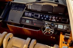 Sunseeker Predator 72 in Podstrana / Marina Lav thumbnail 39