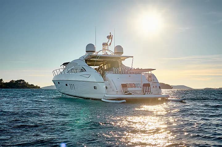 Sunseeker Predator 72 in Podstrana / Marina Lav - Photo 5