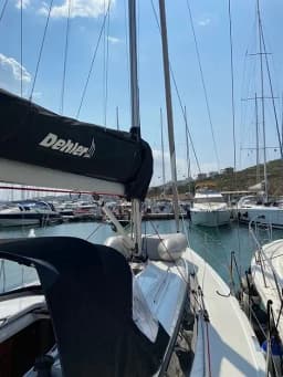 Dehler 38 SQ in Lavrion / Olympic Marina thumbnail 11