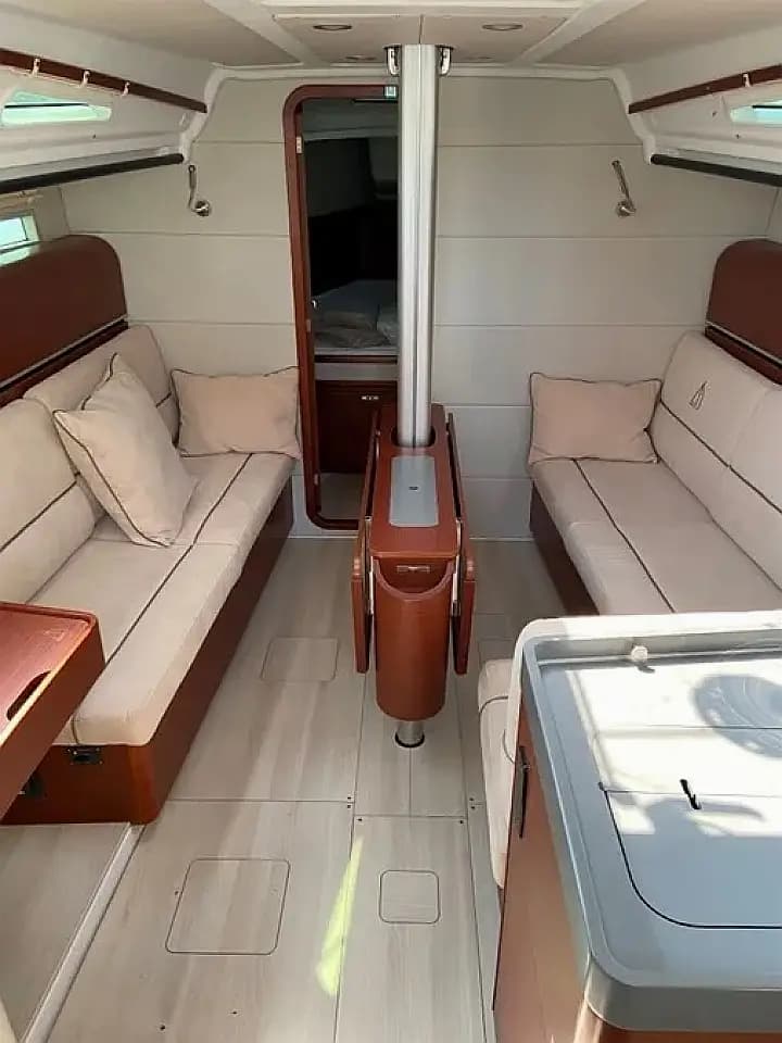 Dehler 38 SQ in Lavrion / Olympic Marina - Photo 4