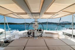 Lagoon 52F in Sardinia / Portisco / Cala dei Sardi thumbnail 3