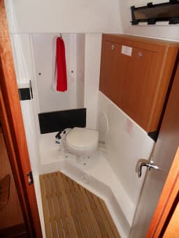 Bavaria 32 Cruiser in Krk / Punat / Marina Punat thumbnail 9