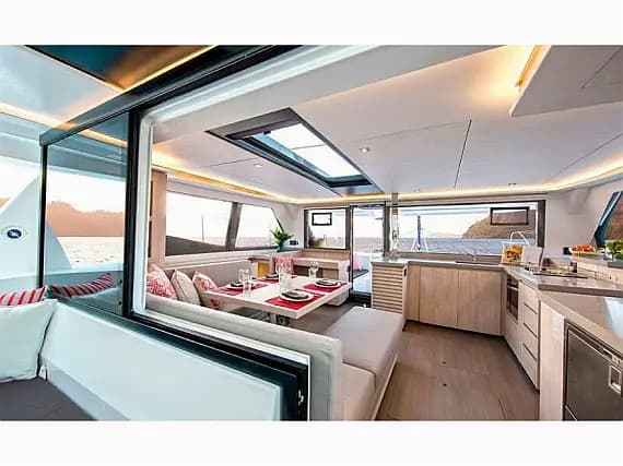 Leopard 45 in Mykonos / Tourlos Marina - Photo 3