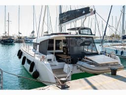 Lagoon 40 in Athens / Alimos Marina thumbnail 2