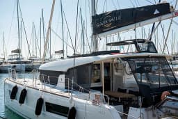 Lagoon 40 in Athens / Alimos Marina thumbnail 5