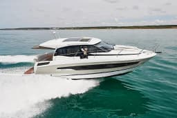 Jeanneau NC 37 in Makarska harbor thumbnail 13