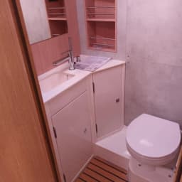 Bavaria C42 in Vibo Marina thumbnail 3