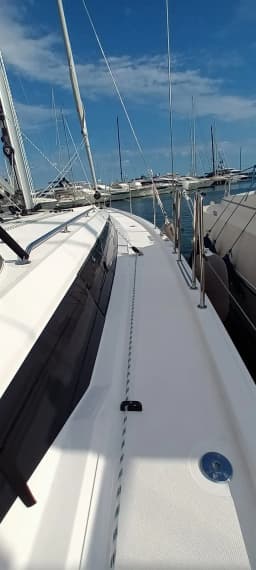 Bavaria C42 in Vibo Marina thumbnail 7