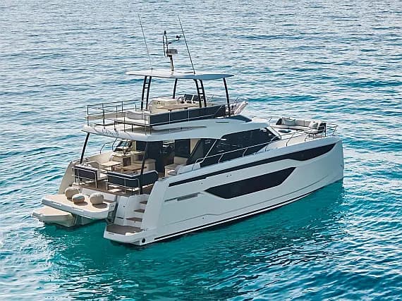 Prestige M48 in Sicily / Giardini Naxos / Porto di Giardini - Photo 1
