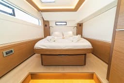 Lagoon 46 in Lavrion Main Port thumbnail 10