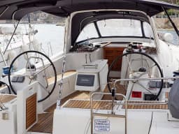 Oceanis 50 Family in Šolta / Rogač thumbnail 17
