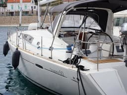 Oceanis 50 Family in Šolta / Rogač thumbnail 8