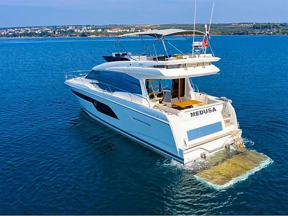 Prestige 520 Fly in Split / ACI Marina Split - Photo 1
