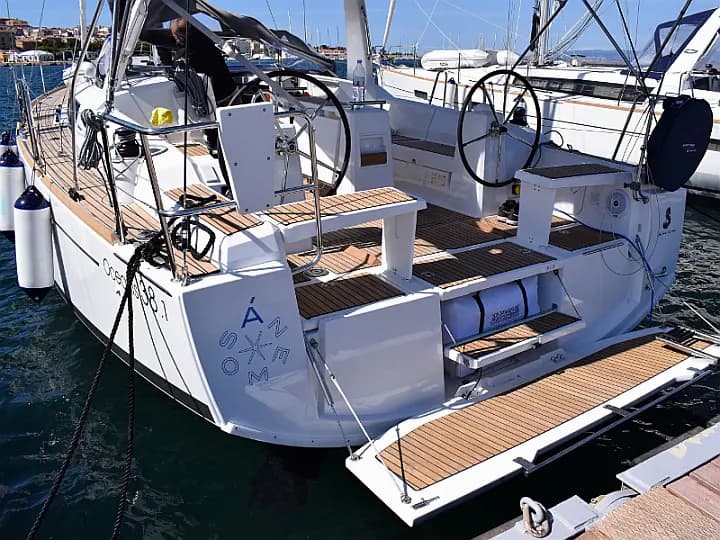 Oceanis 38 in San Pietro / Carloforte - Photo 4