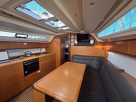 Bavaria Cruiser 41 in Rogoznica / Marina Frapa - Photo 3