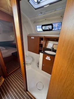 Bavaria Cruiser 41 in Rogoznica / Marina Frapa thumbnail 5
