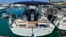 Oceanis 35.1 in Castiglioncello / Marina Cala de' Medici thumbnail 3