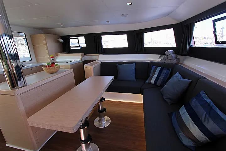 Dufour Catamaran 48 in Sardinia / Olbia / Marina Golfo Cugnana - Photo 4