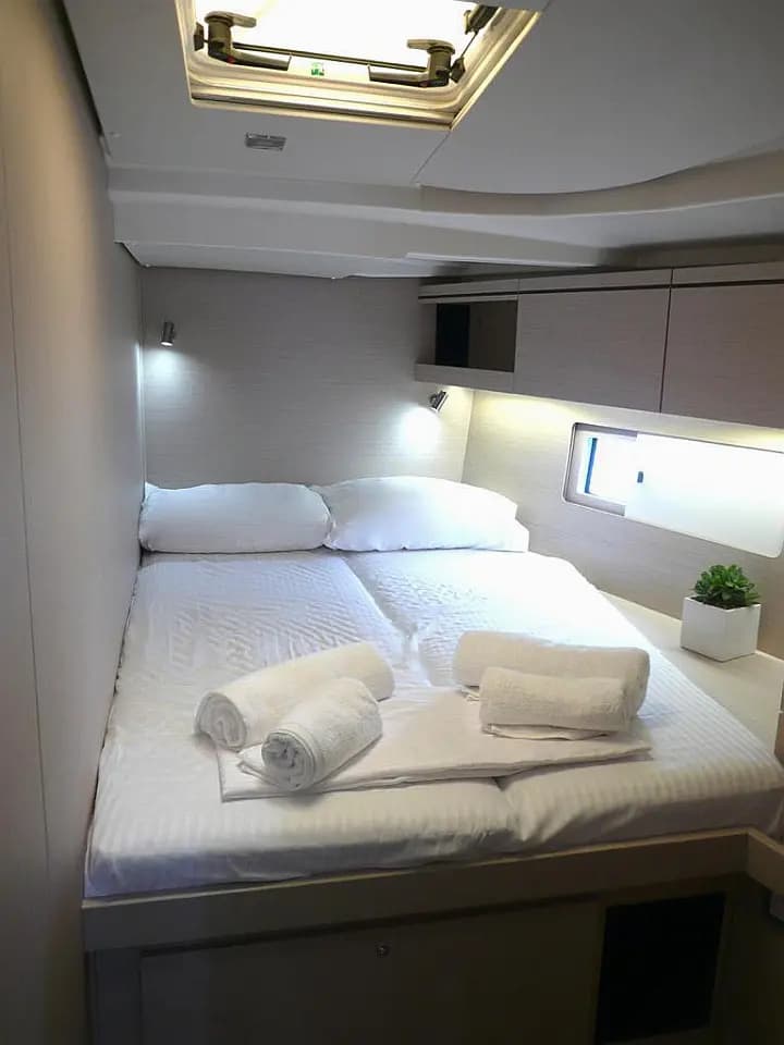 Oceanis 51.1 in Athens / Alimos Marina - Photo 5