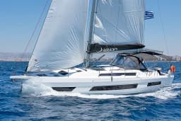 Dufour 41 in Athens / Alimos Marina thumbnail 8