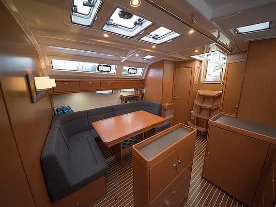 Bavaria 46 Cruiser in Athens / Alimos Marina - Photo 3