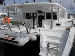 Lagoon 450 in Sukošan / D-Marin Dalmacija Marina thumbnail 6