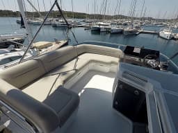 Galeon 480 Fly in Šibenik / D-Marin Marina Mandalina thumbnail 3
