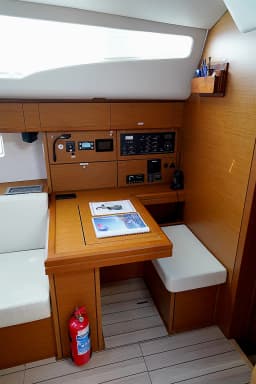 Jeanneau 54 in Marmaris / Albatros Marina thumbnail 17