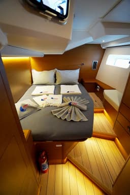 Jeanneau 54 in Marmaris / Albatros Marina thumbnail 18
