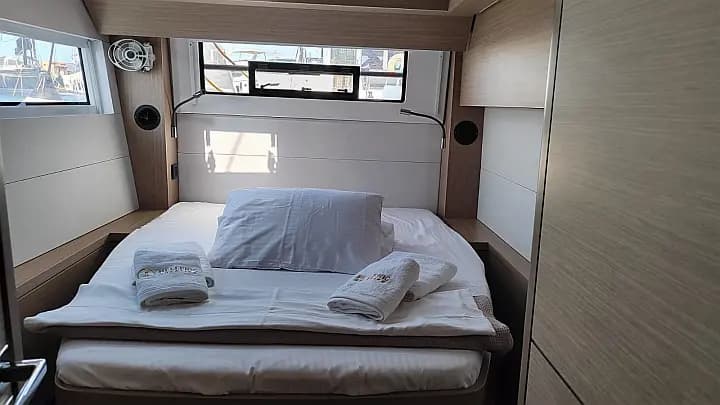 Lagoon 51 in Lavrion / Olympic Marina - Photo 5