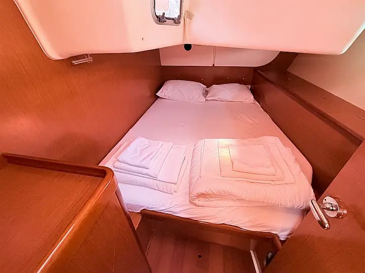 Oceanis 46 in Sukošan / D-Marin Dalmacija Marina - Photo 3