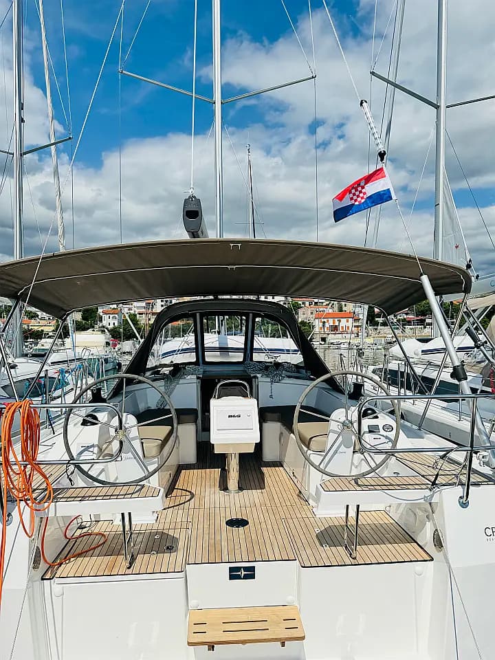 Bavaria C38 in Novi Vinodolski / Marina Novi - Photo 3