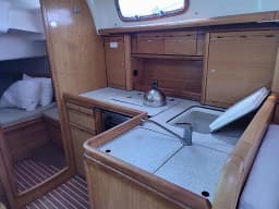 Bavaria 37 Cruiser in Corfu / Gouvia / D-Marin Marina Gouvia thumbnail 4