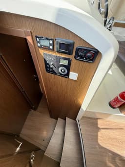 Antares 36 in Trogir / ACI Marina Trogir thumbnail 28
