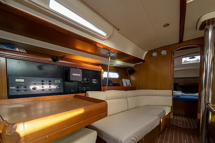 Sun Odyssey 42 i in Kavala - Photo 4