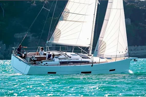Dufour 390 Grand Large in Orhaniye / Palmiye Marina - Photo 1
