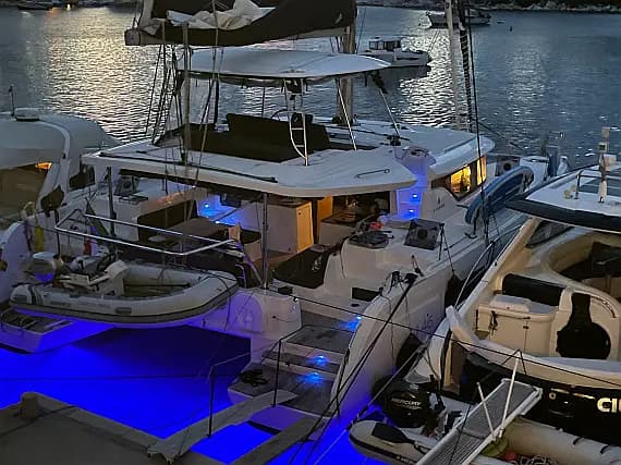 Lagoon 46 in Procida / Marina di Procida - Photo 2