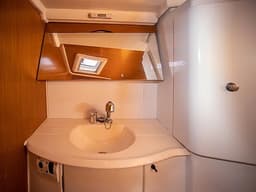 Sun Odyssey 42 i in Volos / Port of Volos thumbnail 15