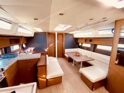 Oceanis 51.1 in Lefkada / D-Marin Marina Lefkas thumbnail 16